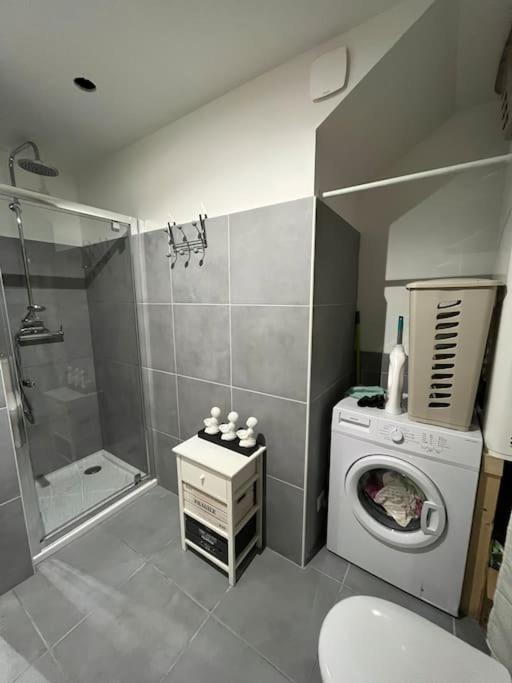 Studio Centre Village Боконяно Екстериор снимка