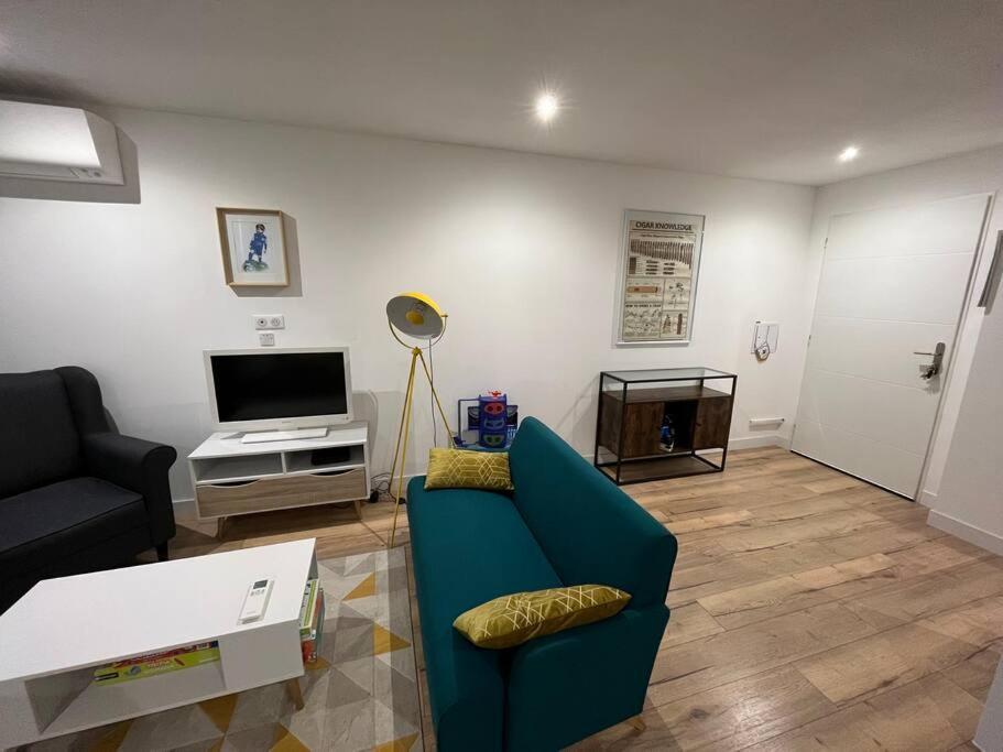 Studio Centre Village Боконяно Екстериор снимка